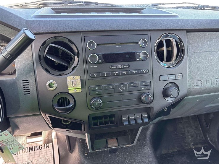 2013-ford-f550-image-37