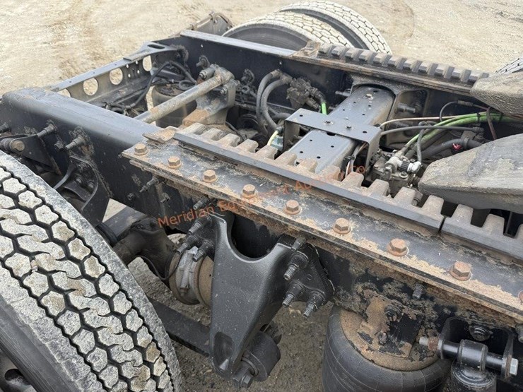 international-prostar-image-23