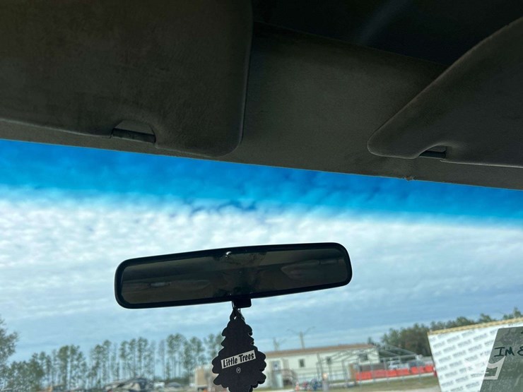 2006-ford-e350-image-18