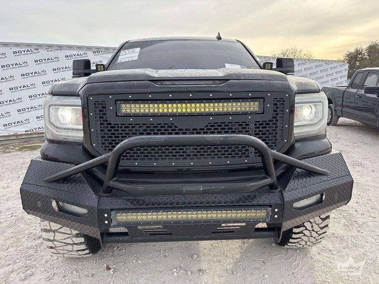 2017-gmc-sierra-1500-image-35