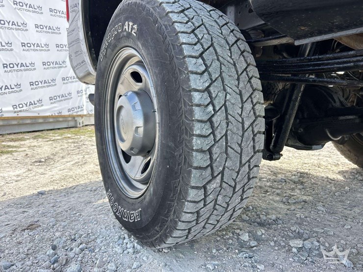 2015-ford-f350-image-26