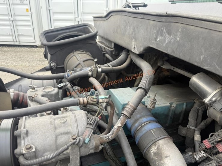 2002-international-4400lp-image-27