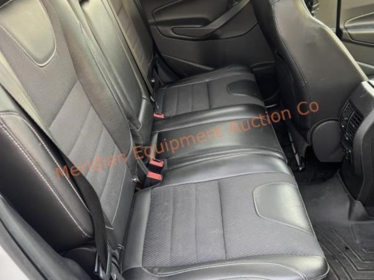 ford-escape-se-image-25