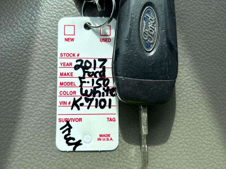 2017-ford-f150-image-29