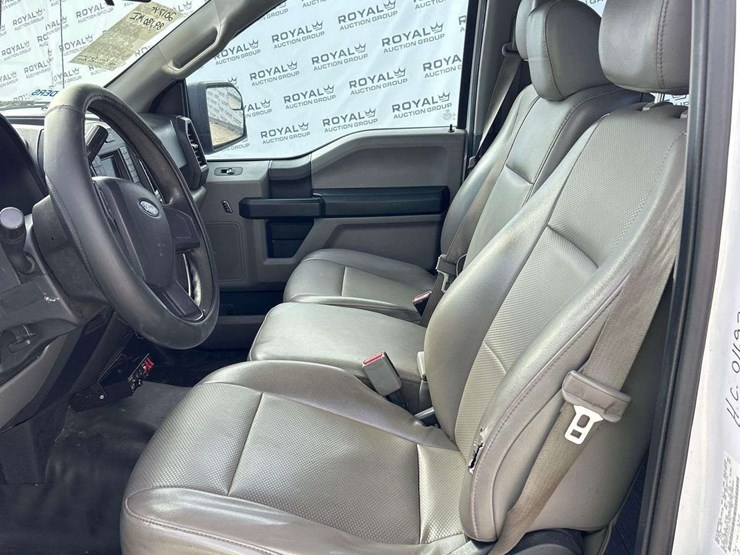 2017-ford-f150-image-12