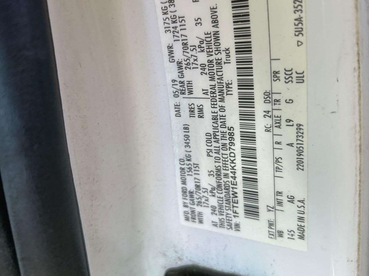 2019-ford-f150-image-5