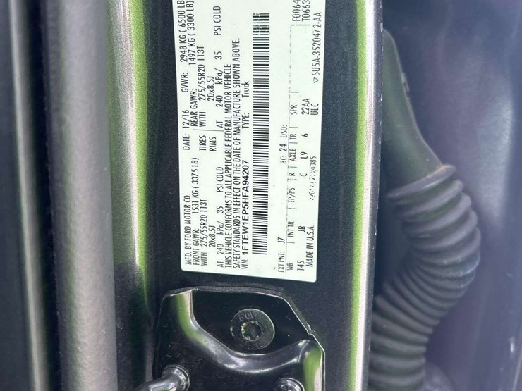 2017-ford-f150-image-5