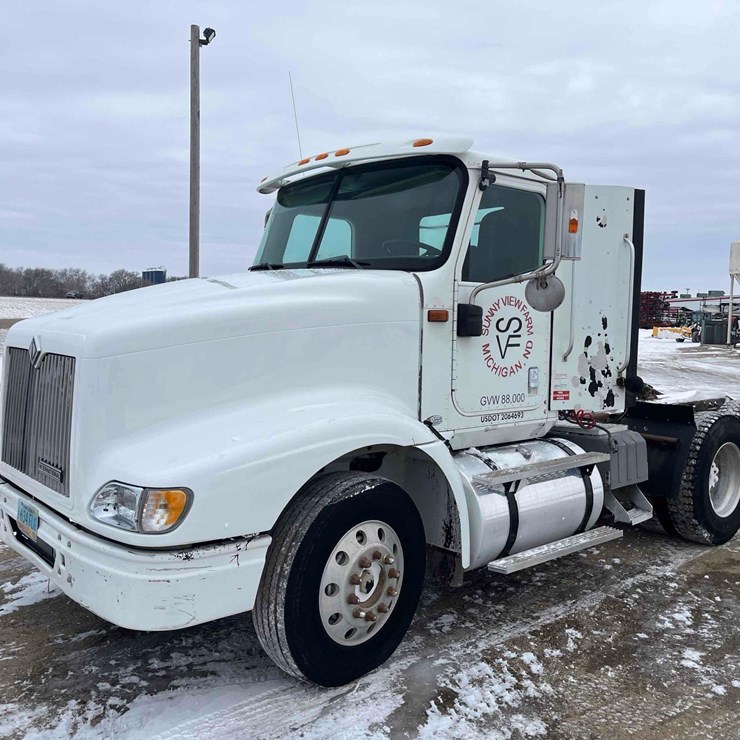 2001 INTERNATIONAL 2001