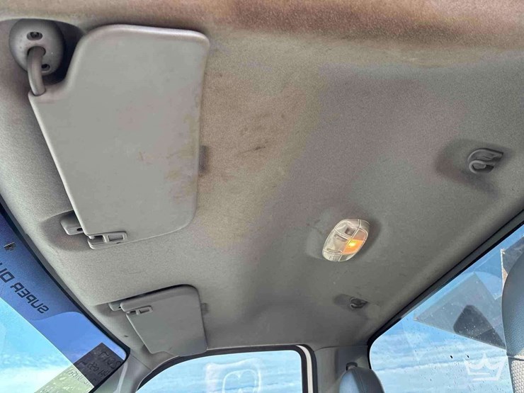 2017-ford-f650-image-19