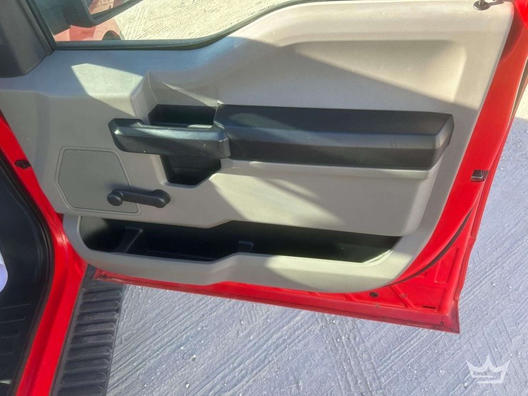 2019-ford-f150-image-8