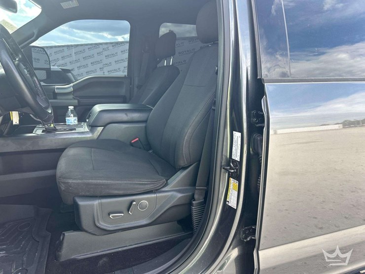 2017-ford-f150-image-13