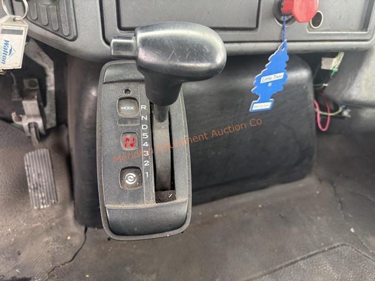 2002-international-4400lp-image-38