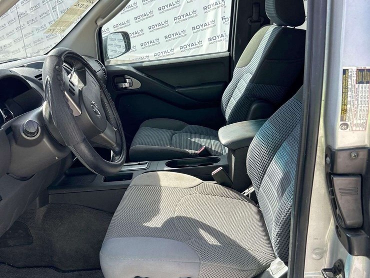 2006-nissan-frontier-image-12