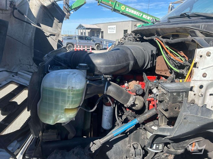 2009-ford-f750-image-9