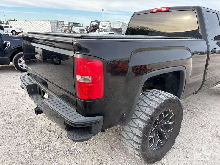2017-gmc-sierra-1500-image-8