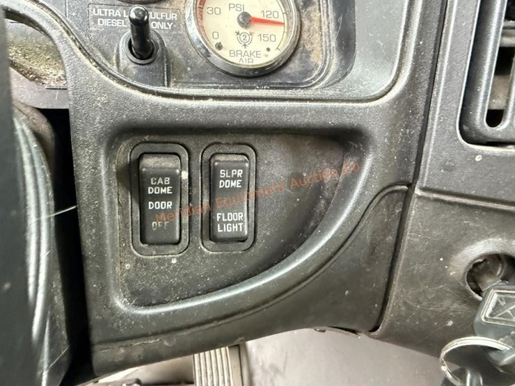 2017-international-prostar-image-58