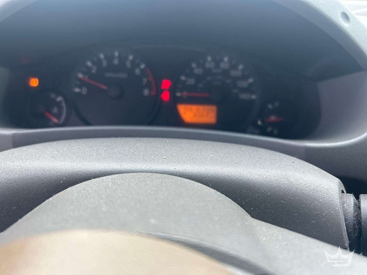 2006-nissan-frontier-image-12