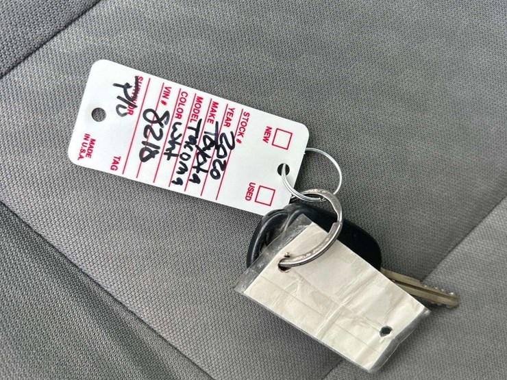 2020-toyota-tacoma-image-23