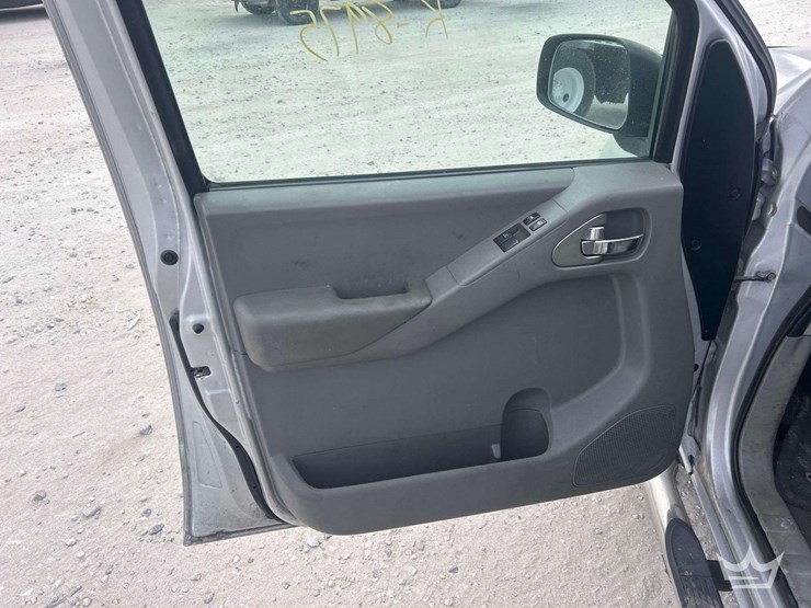 2006-nissan-frontier-image-14