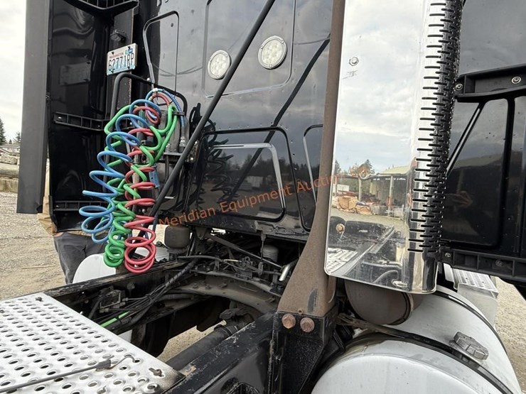 international-prostar-image-32