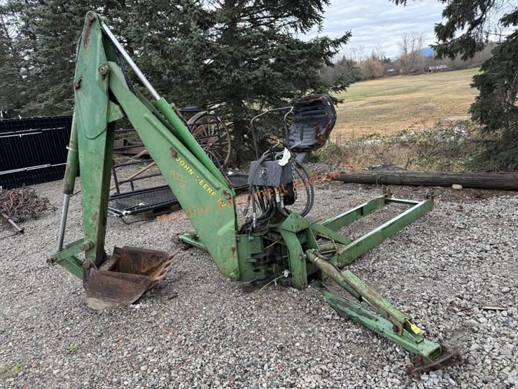 john-deere-10-image-2