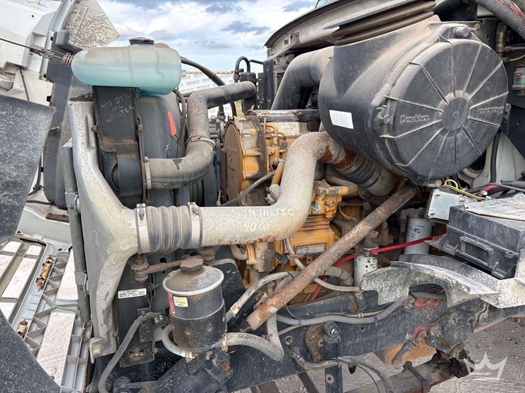 2003-sterling-l9500-image-15