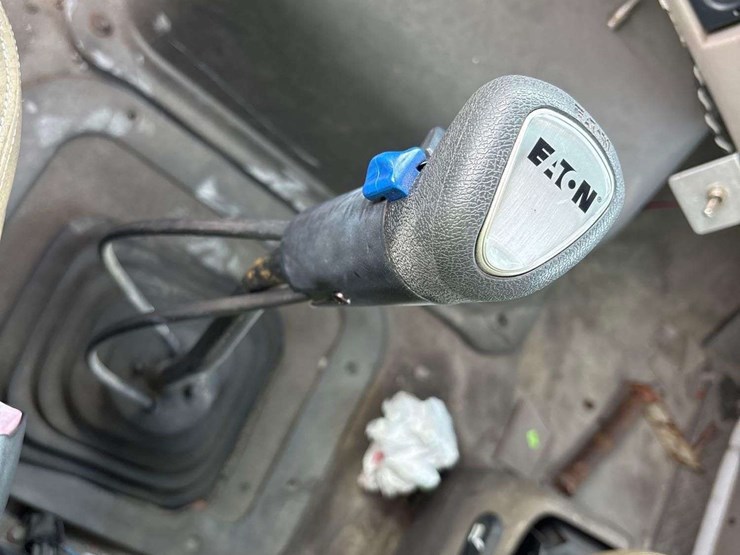 2003-sterling-l9500-image-27