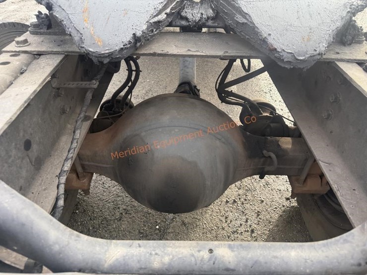 2002-international-4400lp-image-17