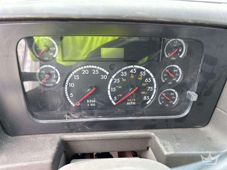 2003-sterling-l9500-image-25