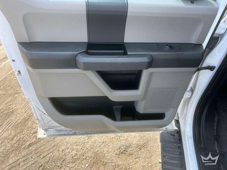 2019-ford-f150-image-8