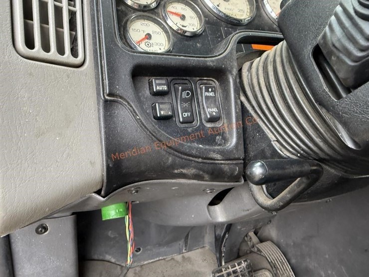 2017-international-prostar-image-61