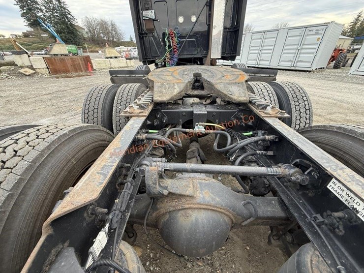 2017-international-prostar-image-49