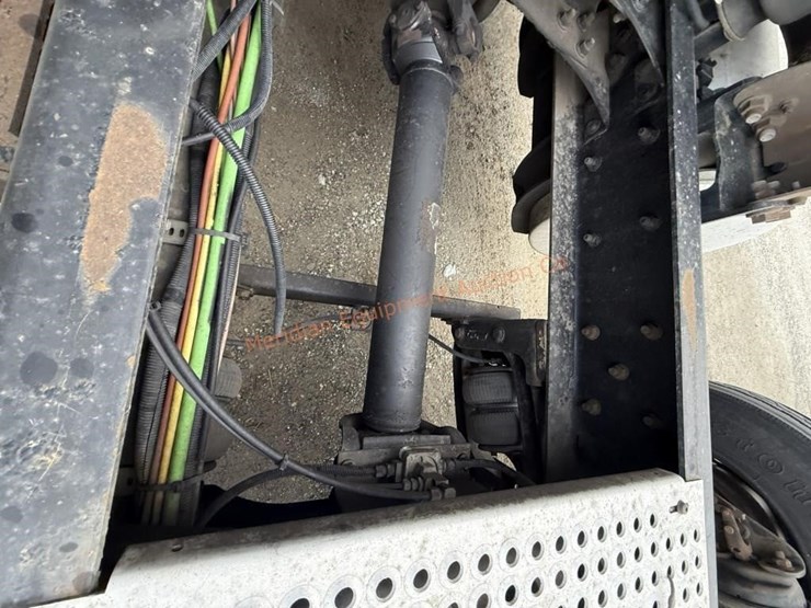 2017-international-prostar-image-38