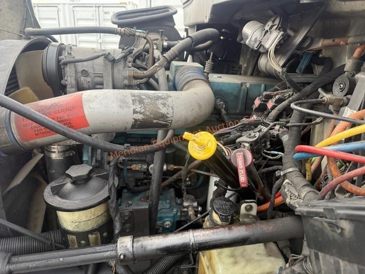 2002-international-4400lp-image-25