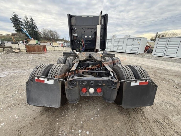 2017-international-prostar-image-6