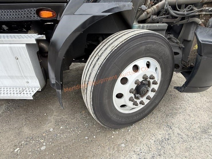 international-prostar-image-26