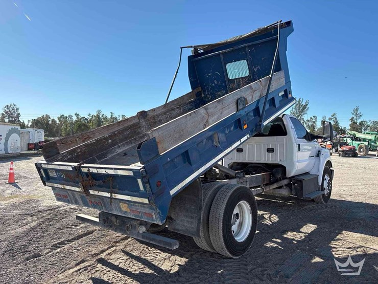 2017-ford-f650-image-3