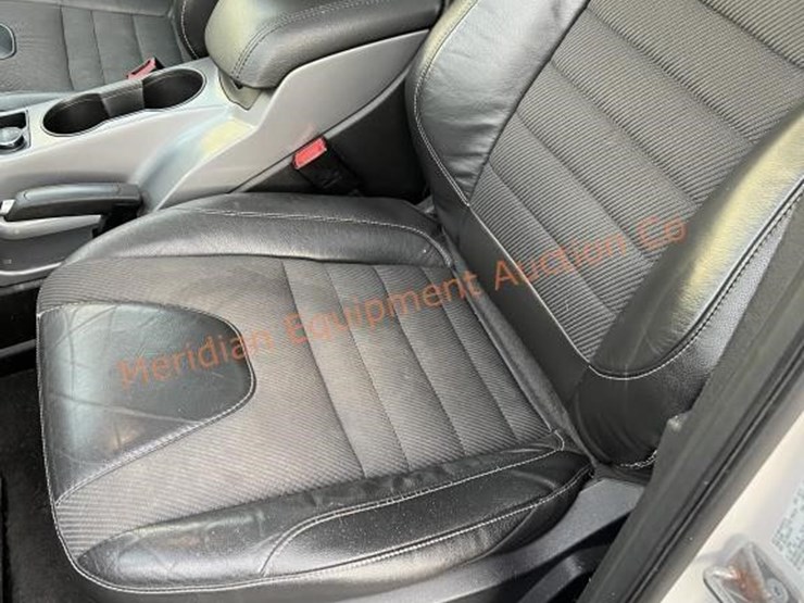 ford-escape-se-image-18