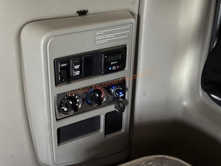 international-prostar-image-64