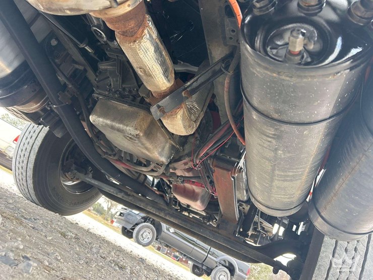 2018-international-durastar-4300-image-20