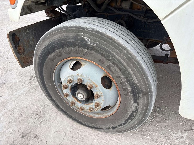 2003-sterling-l9500-image-35