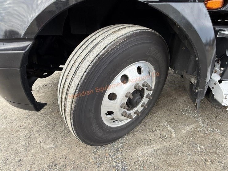 international-prostar-image-15