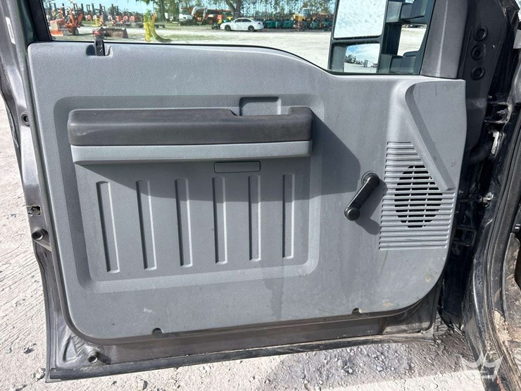 2015-ford-f350-image-11