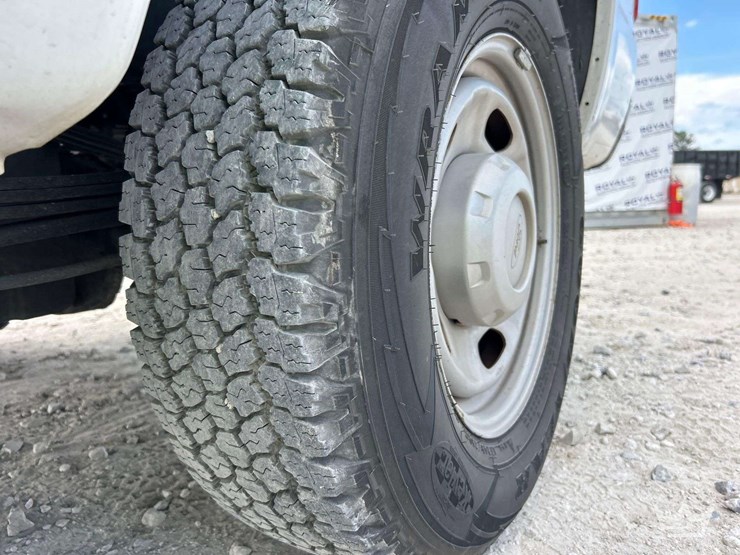 2015-ford-f250-image-21