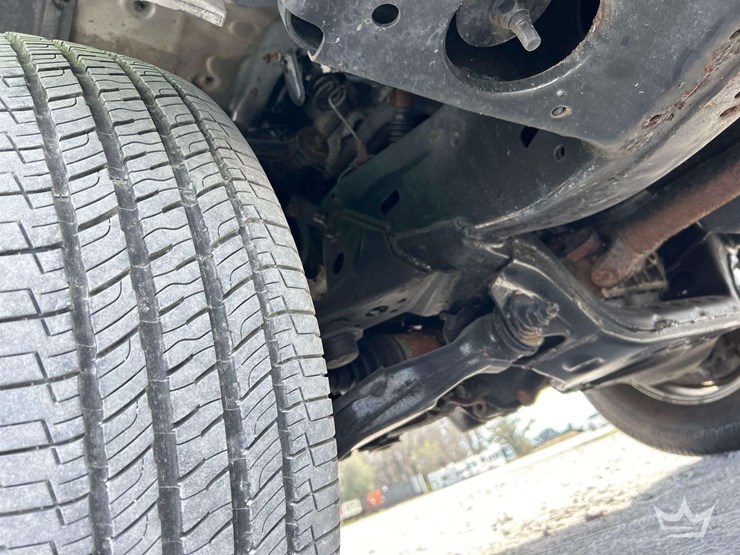 2010-toyota-tacoma-image-16