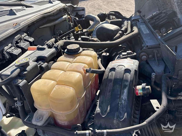 2017-ford-f650-image-14