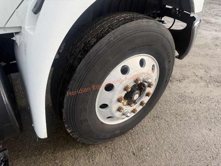 2002-international-4400lp-image-23