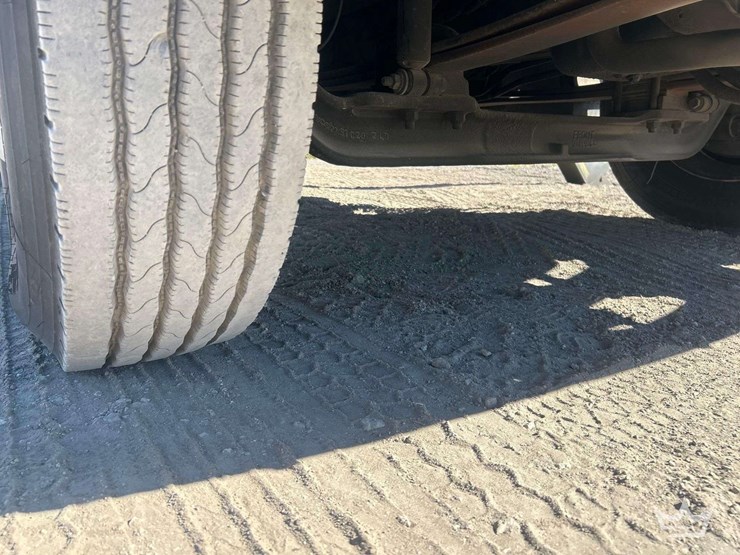 2009-ford-f750-image-31