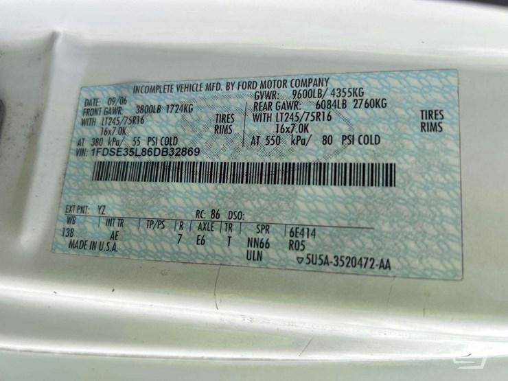 2006-ford-e350-image-5