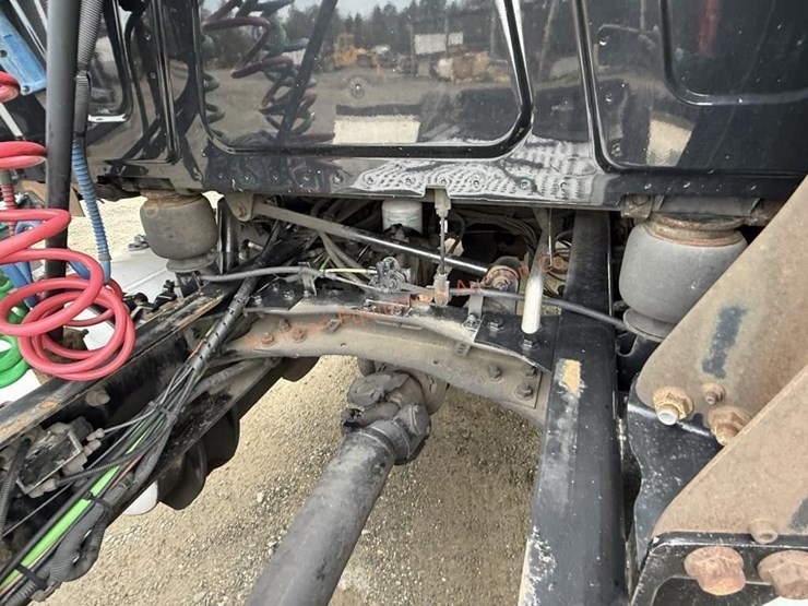 international-prostar-image-33